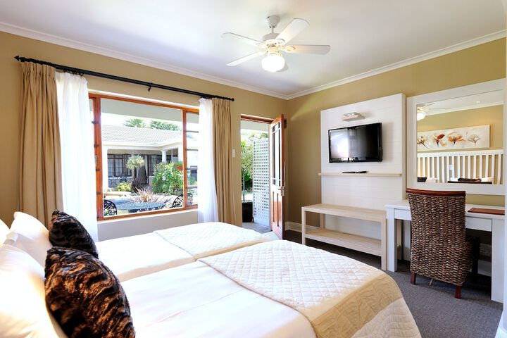 Room 10 of 46