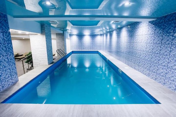Pool 20 of 24