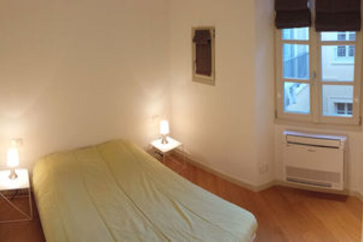 Room 23 of 71
