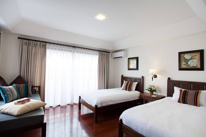 Room 7 of 20