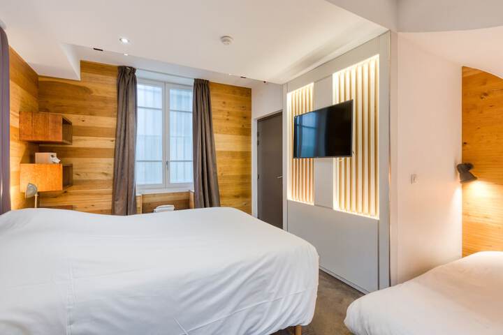 Room 21 of 53