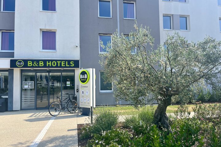 Hotel 44 of 54