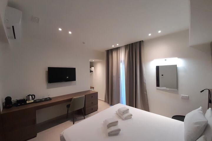 Room 29 of 53