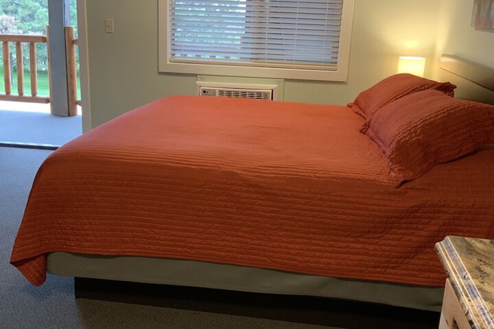 Room 104 of 259