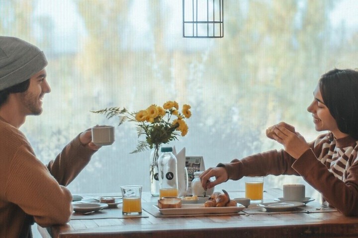 Breakfast/Coffee Service 25 of 43