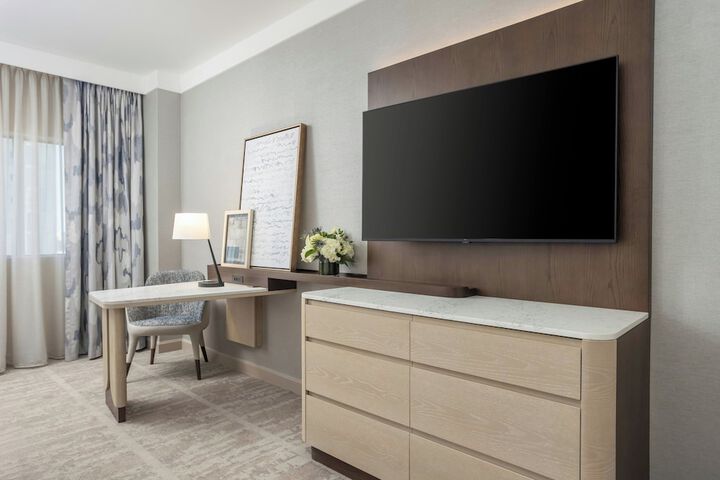 Room 40 of 102