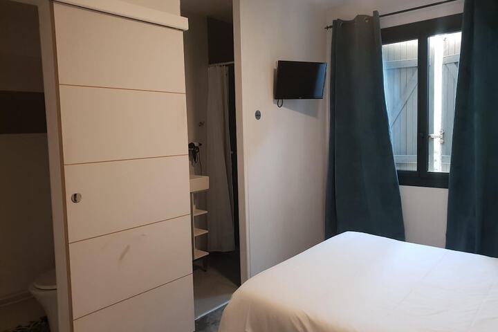 Room 14 of 43