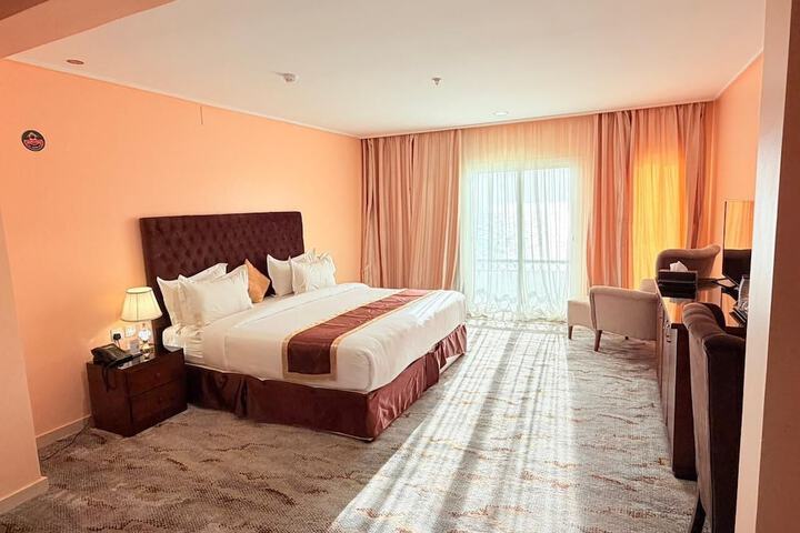 Room 14 of 19
