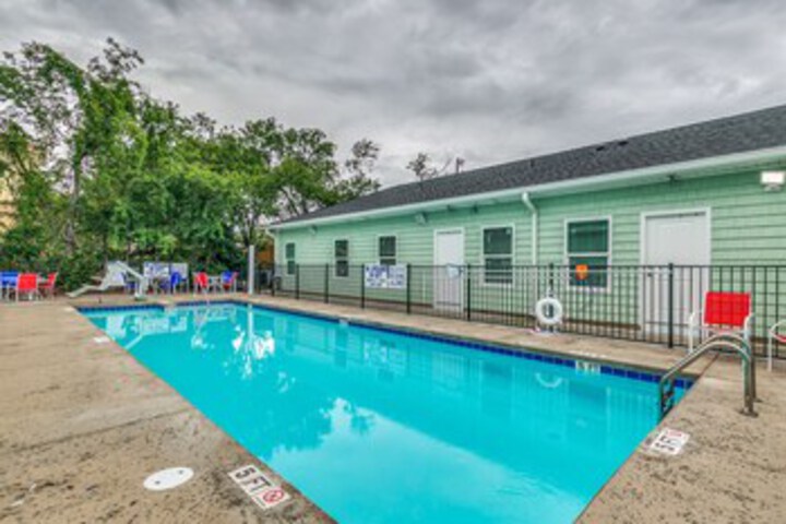 Pool 18 of 30