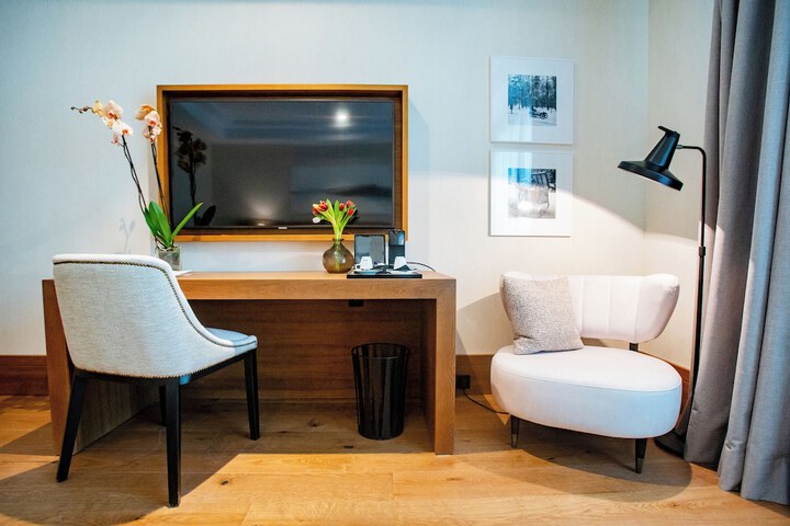 Room 15 of 64