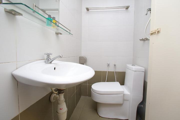 Clean Restrooms