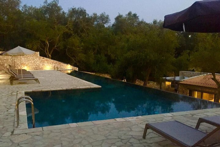 Pool 32 of 46