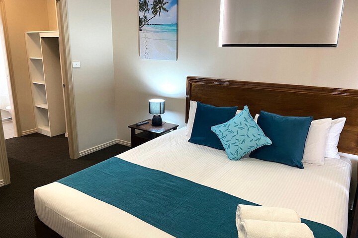 Room 42 of 125