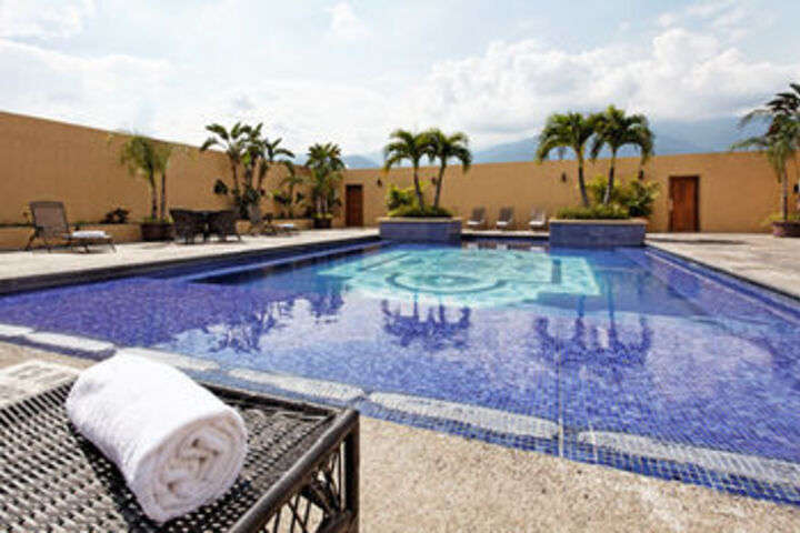 Pool 62 of 66