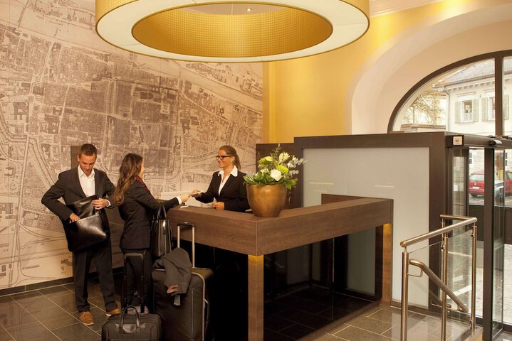 Guest Lobby