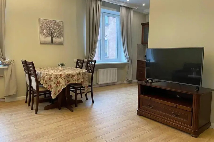 Room 2 of 14