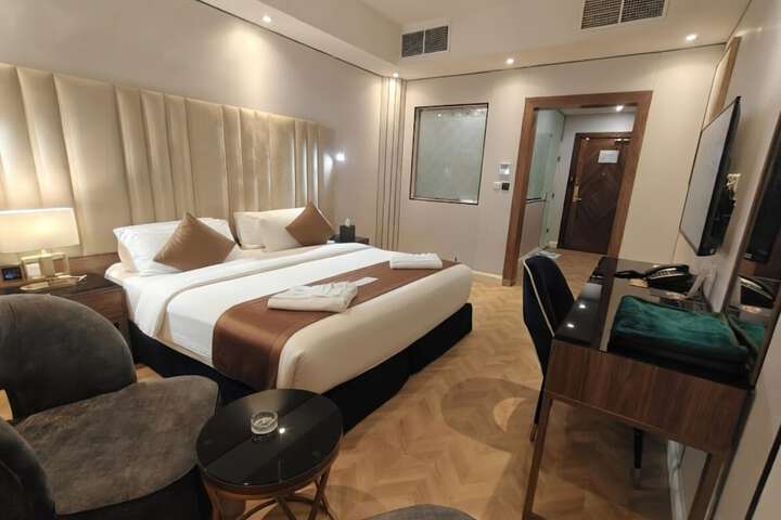 Room 20 of 63