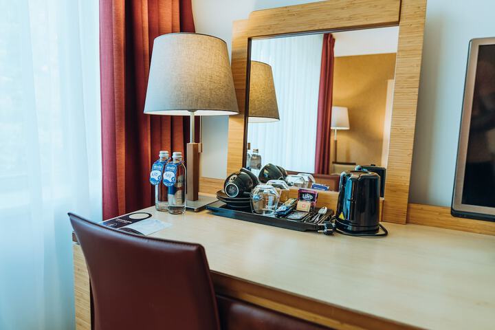 Room 75 of 176