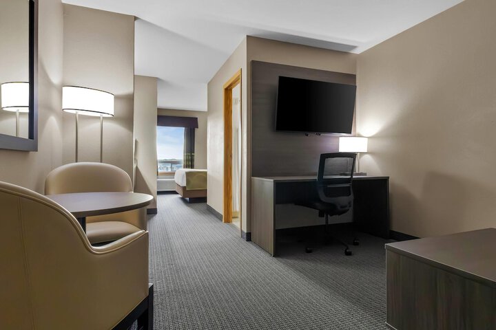 Room 19 of 39