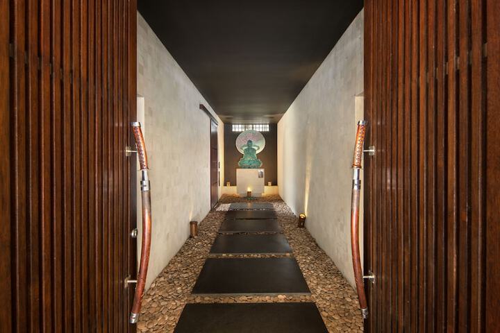 Hotel 2 of 43