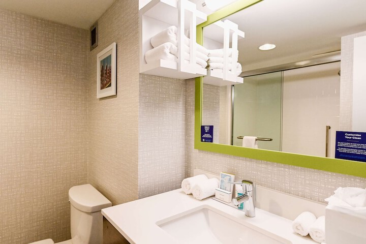 Bathroom shower