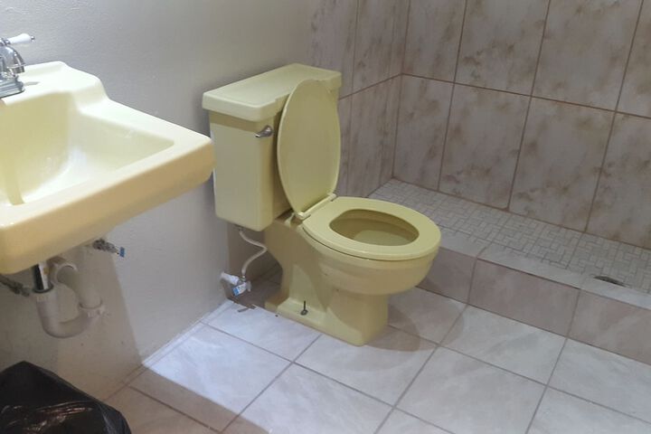 Room 11 of 23
