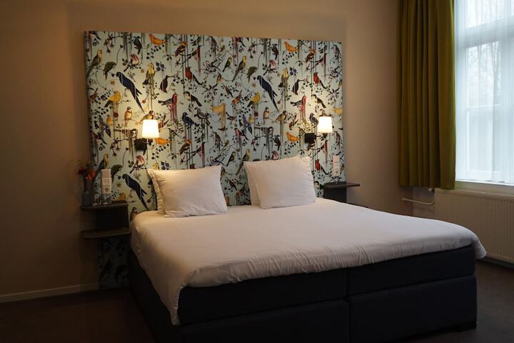 Room 25 of 50