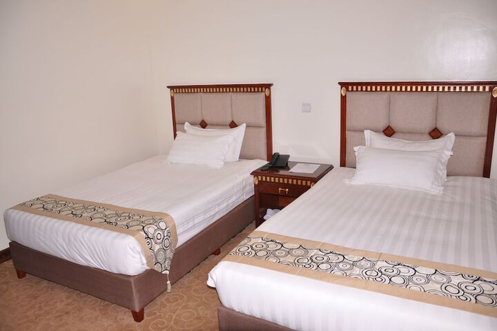 Room 5 of 43