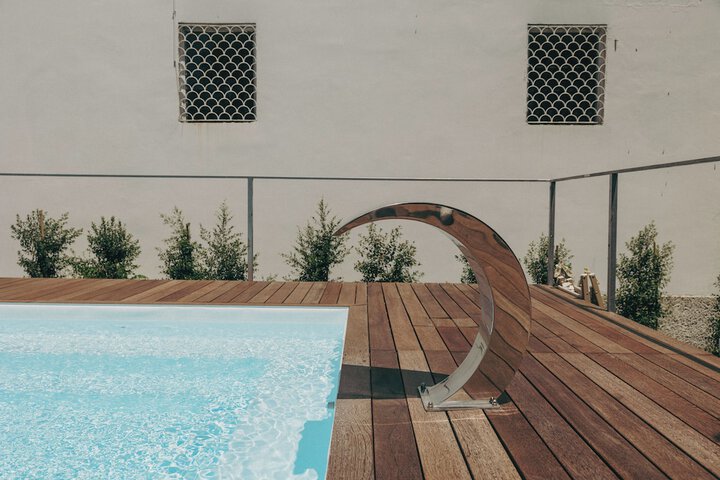 Pool 56 of 85