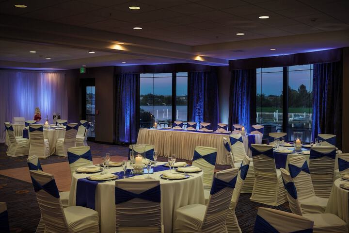 Ballroom/Hall 29 of 41