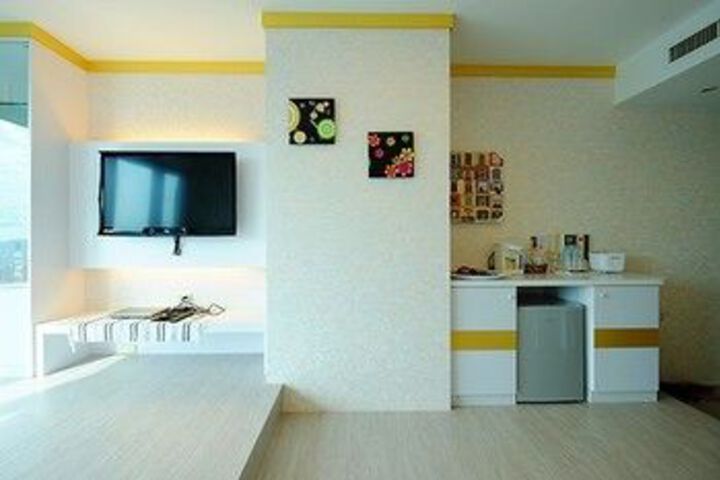Room 28 of 39