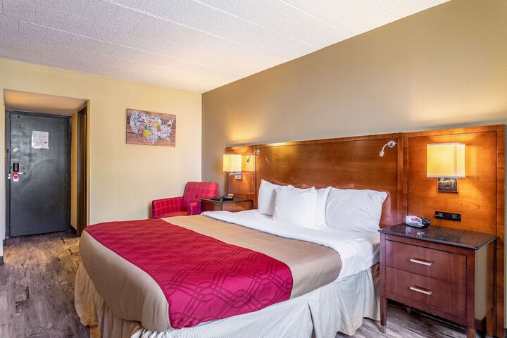 Room 7 of 31