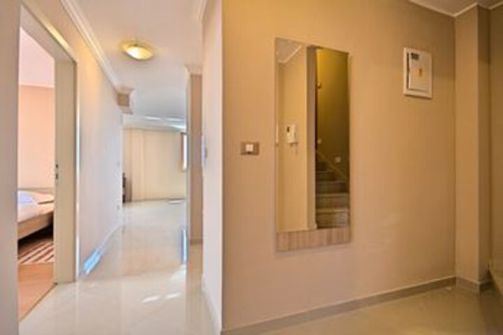 Room 19 of 21