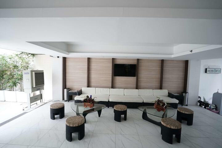 Hotel Interior 4 of 56