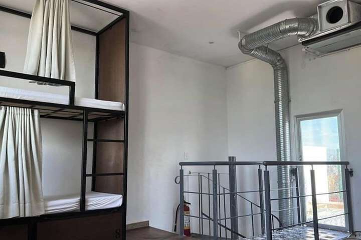Room 16 of 52