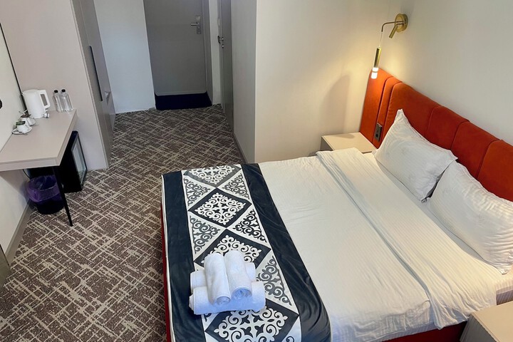 Room 88 of 127