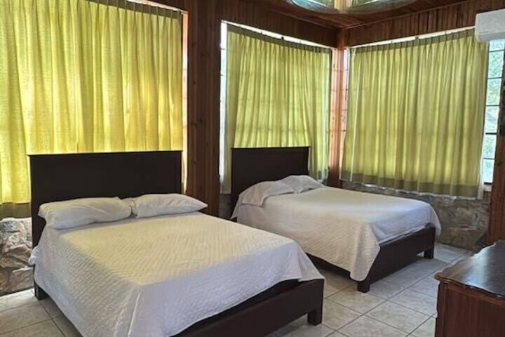 Room 42 of 97