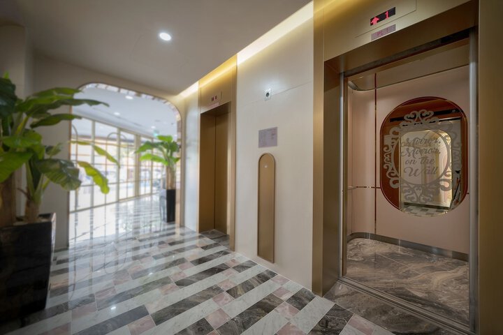 Lobby Photos