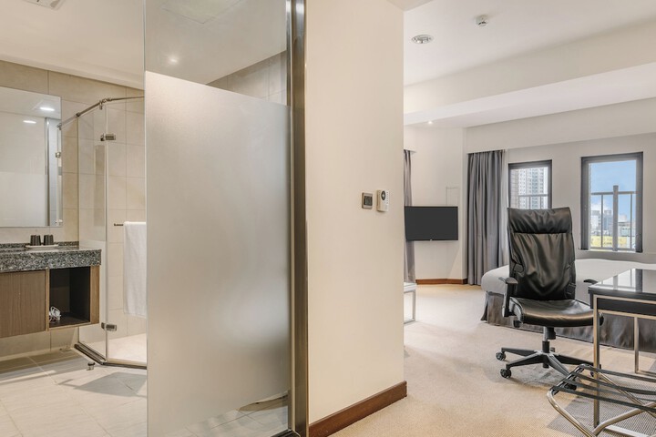 Room 50 of 149