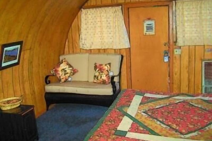 Room 48 of 462
