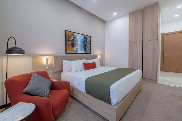Room 4 of 29