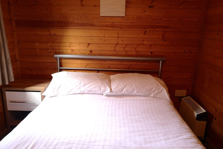 Room 9 of 9