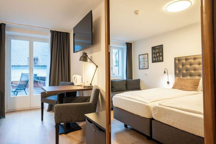 Room 21 of 44