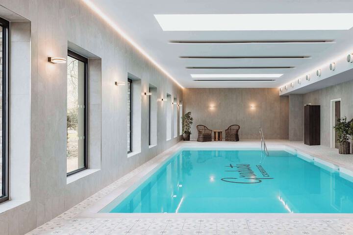 Pool 83 of 147