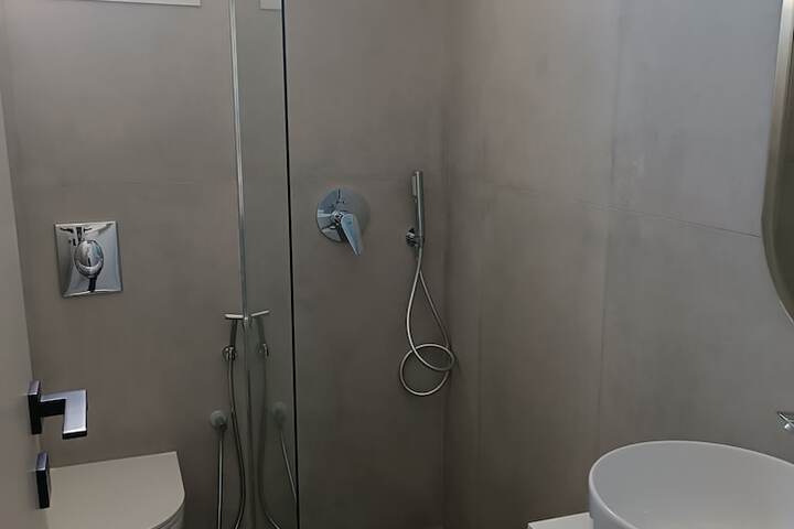 Room 50 of 70