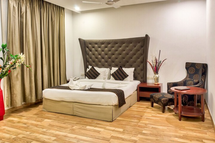 Room 8 of 41
