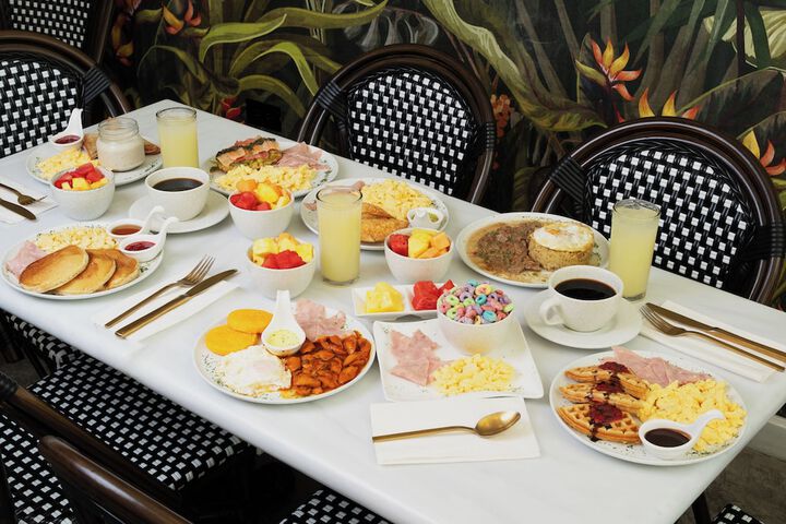 Breakfast/Coffee Service 84 of 93