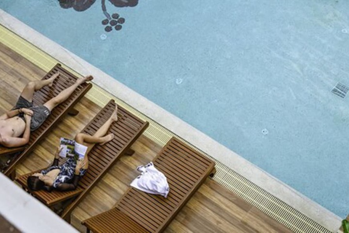 Pool 45 of 94