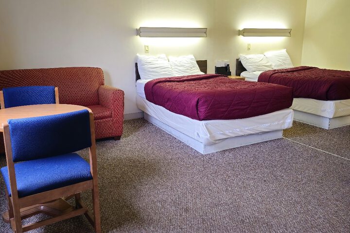 Standard Room, King or Two Doubles (6 of 17)