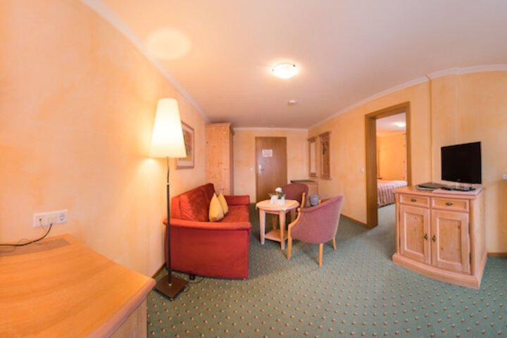 Room 3 of 54